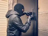 سرقت از جواهرفروشی با لیفتراک و فرار ناموفق سارق سوار بر الاغ در ترکیه