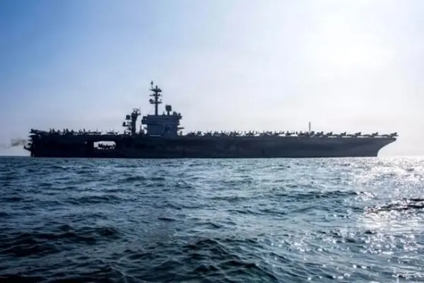 ارتش: نیروی دریایی ایران ناو آبراهام لینکلن را وادار به تغییر مسیر کرد