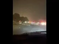  سقوط یک پل عابرپیاده در نجف در اثر طوفان شدید