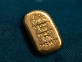 شمش های لاکچری سرمایه گذاری گلستانه‌ در گالری فوق برند گلدن ارت