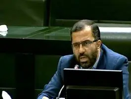 نماینده بروجرد: ۴۶ سال است دهان آمریکا سرویس شده!/ یک خانم از حضار: کجا دهان آمریکا سرویس شده؟ دهان مردم ایران سرویس شده است/ ویدئو