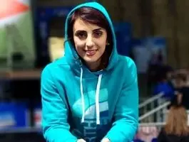 مهاجرت الناز رکابی از ایران