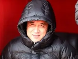 خداداد عزیزی: آدم فرستادن تا در اینجا به بیرانوند فحاشی کنند