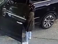 فیلم زورگیری خشن از دختر جوان در ستارخان تهران/ ویدئو