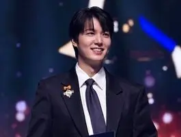 لی مین‌هو در ۳۸سالگی همچنان جذاب است