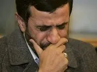 حضور احمدی نژاد در چهلم یکی از جانباختگان حوادث دی ماه / ویدیو