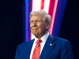 موج تازه تحریم‌ها علیه ایران/ ترامپ فرمان تحریم‌های ثانویه را امضا کرد