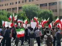 دو دستگی دانشجویان در دانشگاه شریف؛ تجمع در دانشگاه به خشونت کشیده شد