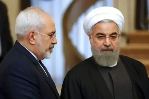 فحاشی به ظریف و روحانی در تجمع شبانه مشهد/ ویدئو