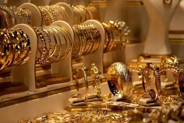 کاهش ۴۰ درصدی تولید طلا/ سرمایه‌گذاران و خریداران مردد هستند