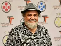 شوخی شریفی‌نیا در حضور پزشکیان: چطور گذاشتند سوار شاه شوی؟!