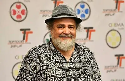 شوخی شریفی‌نیا در حضور پزشکیان: چطور گذاشتند سوار شاه شوی؟!